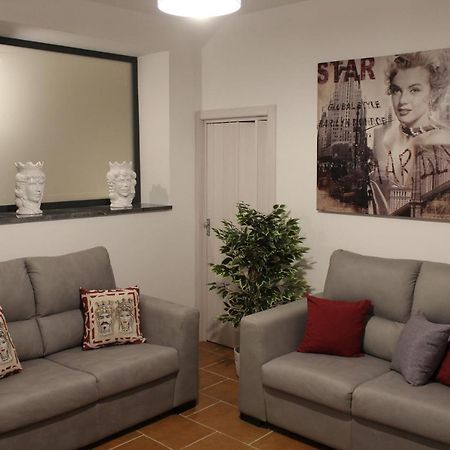 Zisa Home Ai Cantieri Culturali-Facile Posteggio In Strada No Ticket Palermo Zewnętrze zdjęcie