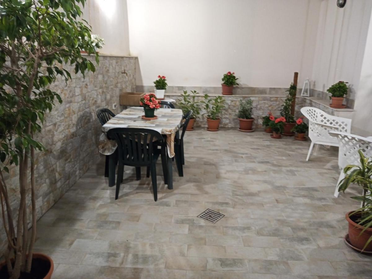 Zisa Home Ai Cantieri Culturali-Facile Posteggio In Strada No Ticket Palermo Zewnętrze zdjęcie